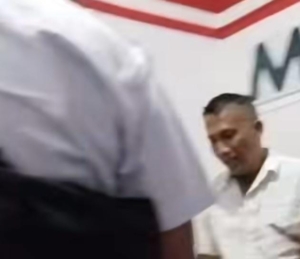 Puluhan Nasabah Geruduk Kantor Cabang Aplikasi MBA di Depok, Dana Tak Bisa Ditarik