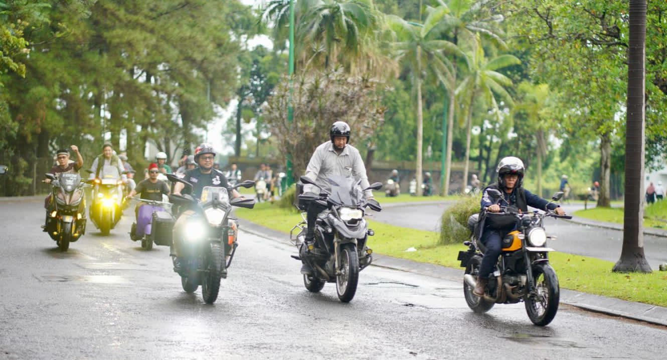 Kolaborasi Lintas Komunitas Ramaikan Subuh Berjamaah Bikers Subuhan Depok di Sawangan