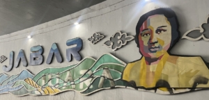 pencopotan gambar wajah mantan Gubernur Jawa Barat, Ridwan Kamil, yang sebelumnya terpasang di Underpass Dewi Sartika, Kota Depok